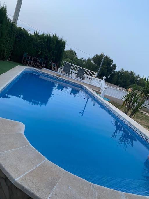 Encantador Y Acogedor Alojamiento Con Piscina 몬세라트 외부 사진