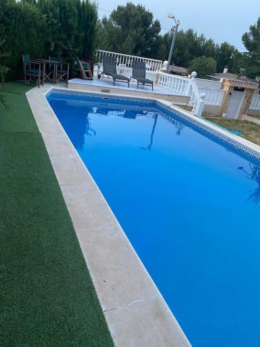 Encantador Y Acogedor Alojamiento Con Piscina 몬세라트 외부 사진