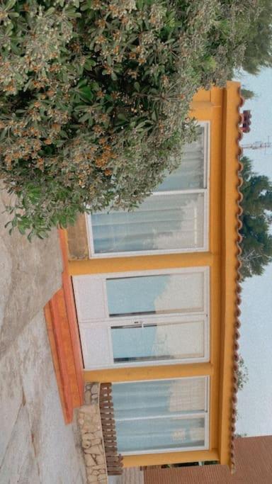 Encantador Y Acogedor Alojamiento Con Piscina 몬세라트 외부 사진
